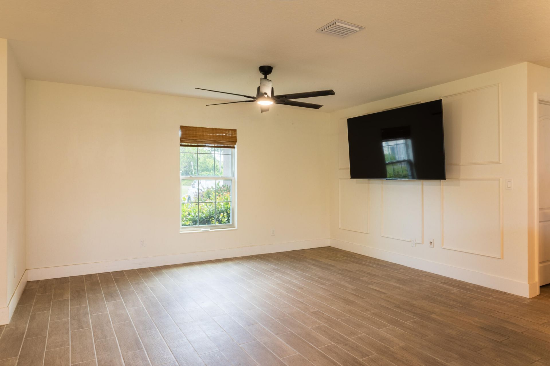 2581 SE Dogwood Avenue, Port Saint Lucie, FL 34952 Photo