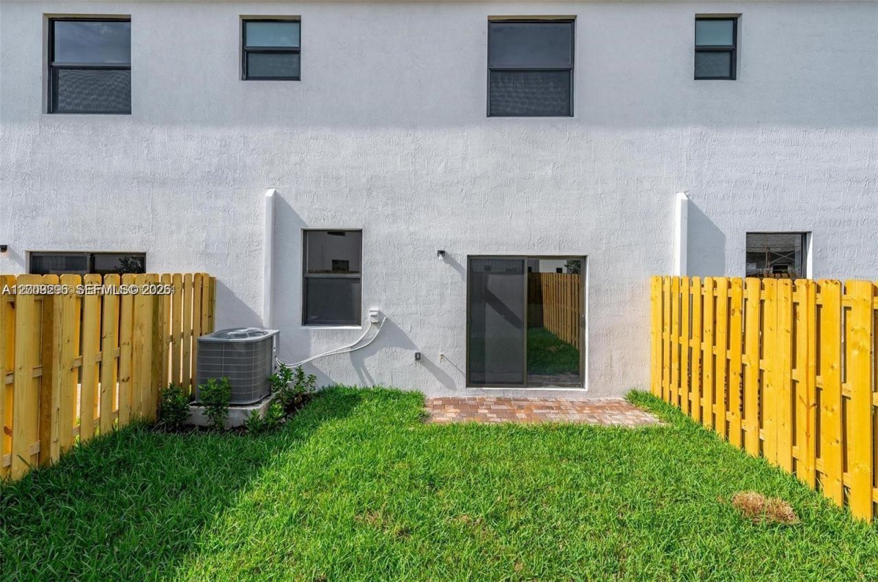 23509 SW 129th Path , Homestead, FL 33032 Photo