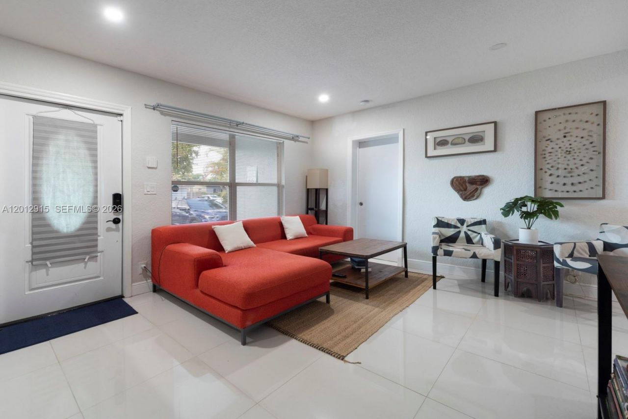 5224 NE 1st Ave , Fort Lauderdale, FL 33334 Photo