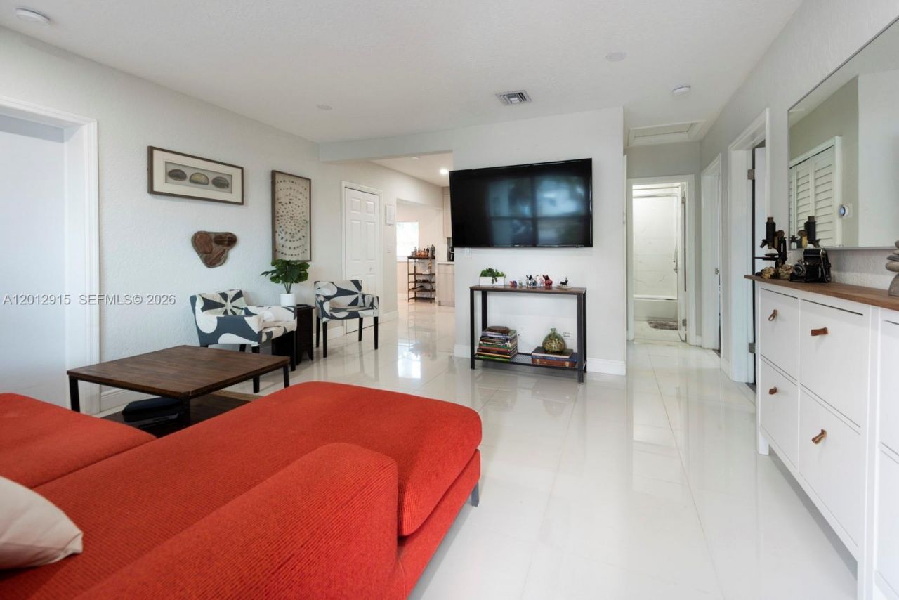 5224 NE 1st Ave , Fort Lauderdale, FL 33334 Photo
