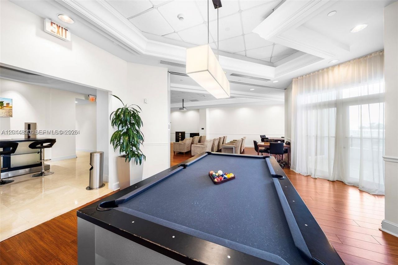 4775 Collins Ave , Unit PH4306, Miami Beach, FL 33140 Photo