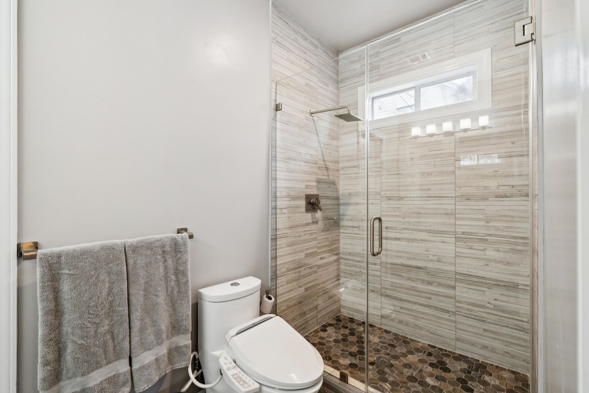 1147 Blakeway Street Photo 47