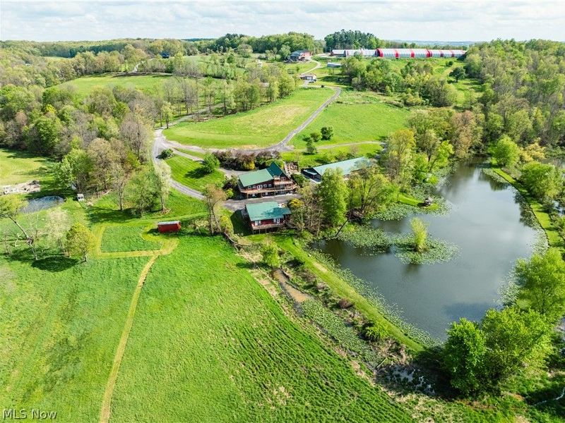 8480 Possum Hollow Road NW, Dundee, OH 44624 Photo 3