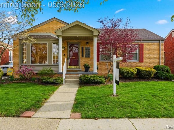 15246 Jonas Avenue, Allen Park, MI 48101
