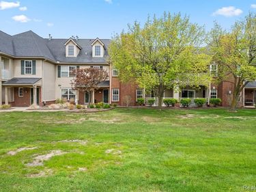 4130 S Hampton Ridge Boulevard, Genoa Twp, MI 48843