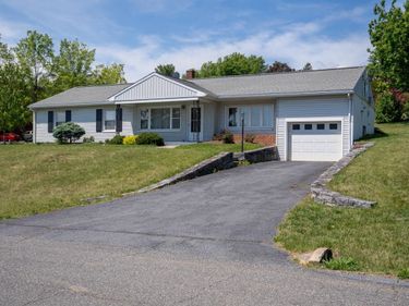 1401 COLLEGE AVE, HARRISONBURG, VA 22802