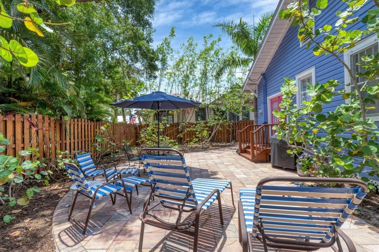 1676 Oak Street , Sarasota, FL 34236 Photo
