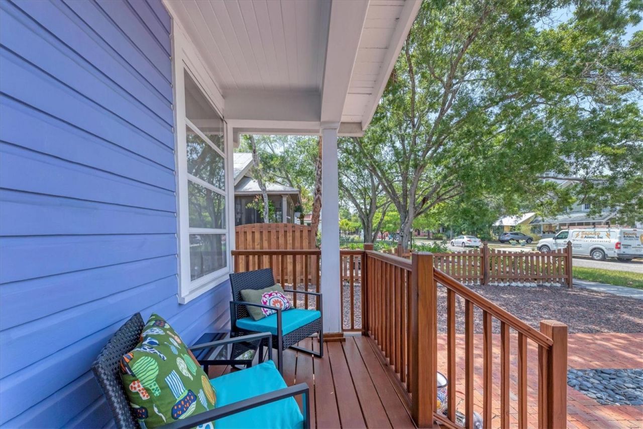1676 Oak Street , Sarasota, FL 34236 Photo