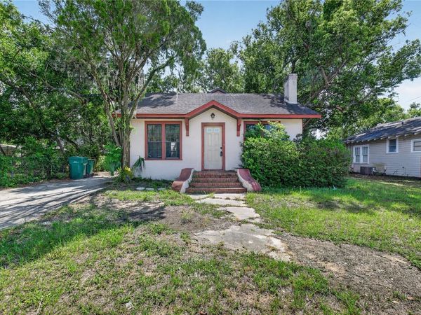 19 E MORNINGVIEW DRIVE , EUSTIS, FL 32726