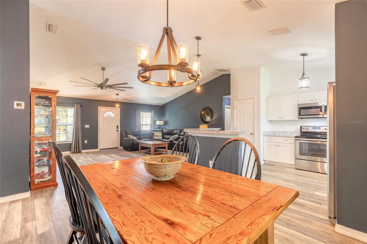 365 Alcazar Avenue, De Leon Springs, FL 32130 Photo