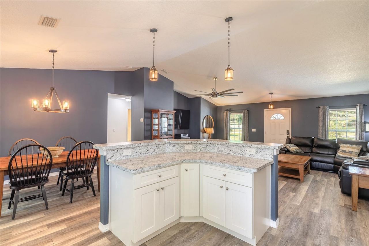 365 Alcazar Avenue, De Leon Springs, FL 32130 Photo