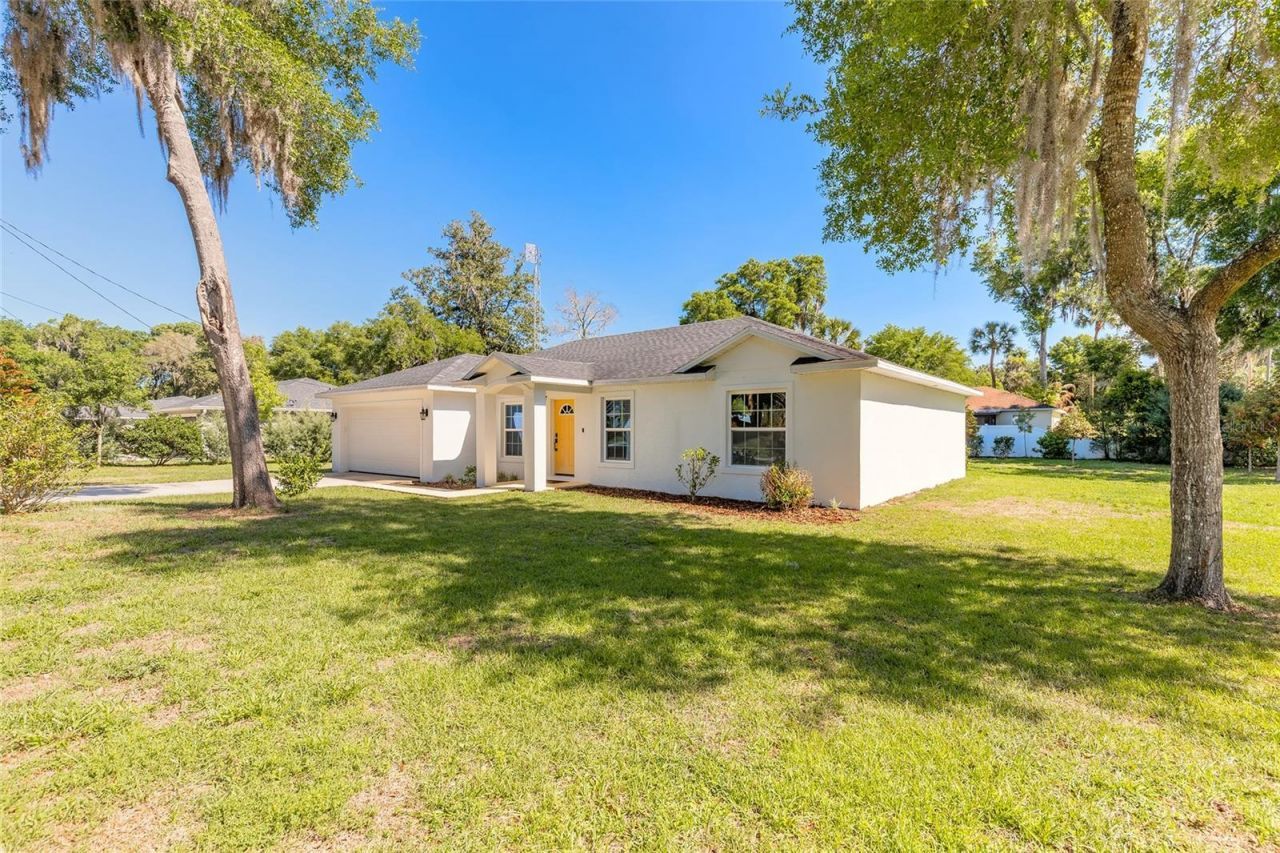 365 Alcazar Avenue, De Leon Springs, FL 32130 Photo