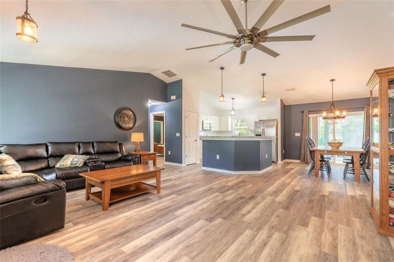 365 Alcazar Avenue, De Leon Springs, FL 32130 Photo