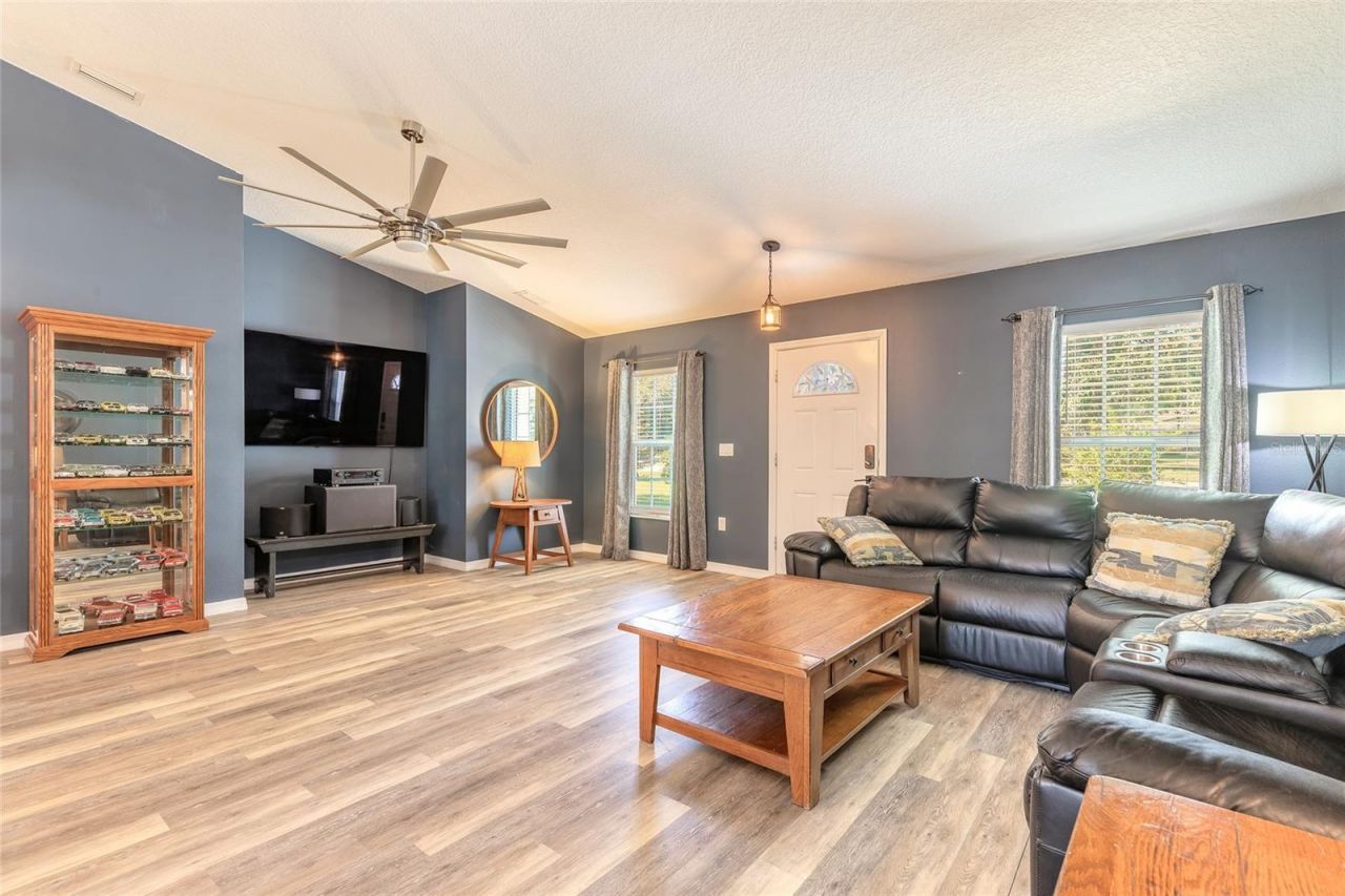 365 Alcazar Avenue, De Leon Springs, FL 32130 Photo
