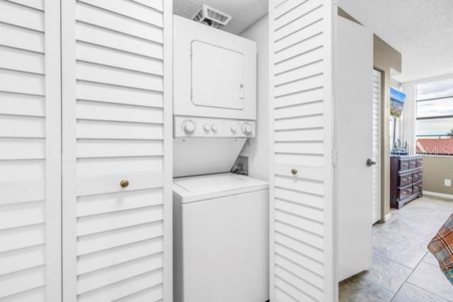 6279 Sun Boulevard , Unit 304, Saint Petersburg, FL 33715 Photo