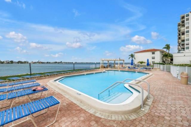 6279 Sun Boulevard , Unit 304, Saint Petersburg, FL 33715 Photo
