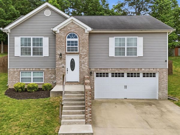 2045 Short Leaf Lane, Soddy Daisy, TN 37379