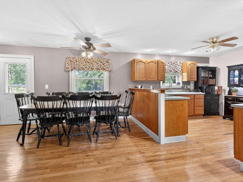 295 S Franklin Street , Richwood, OH 43344 Photo 7