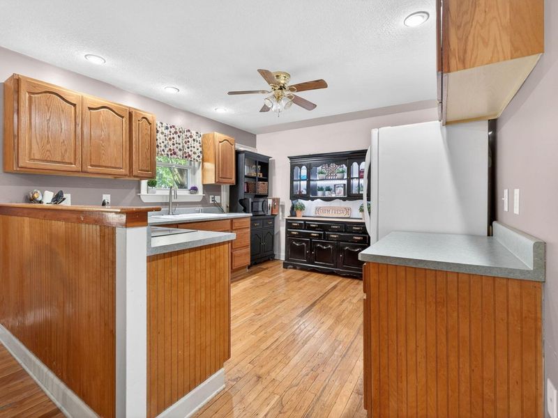 295 S Franklin Street , Richwood, OH 43344 Photo 8