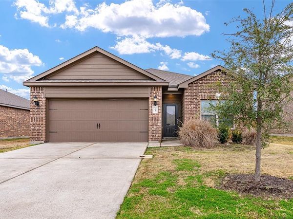 1431 Park Trails Boulevard, Princeton, TX 75407