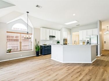 11249 Las Polamas Drive, Frisco, TX 75033