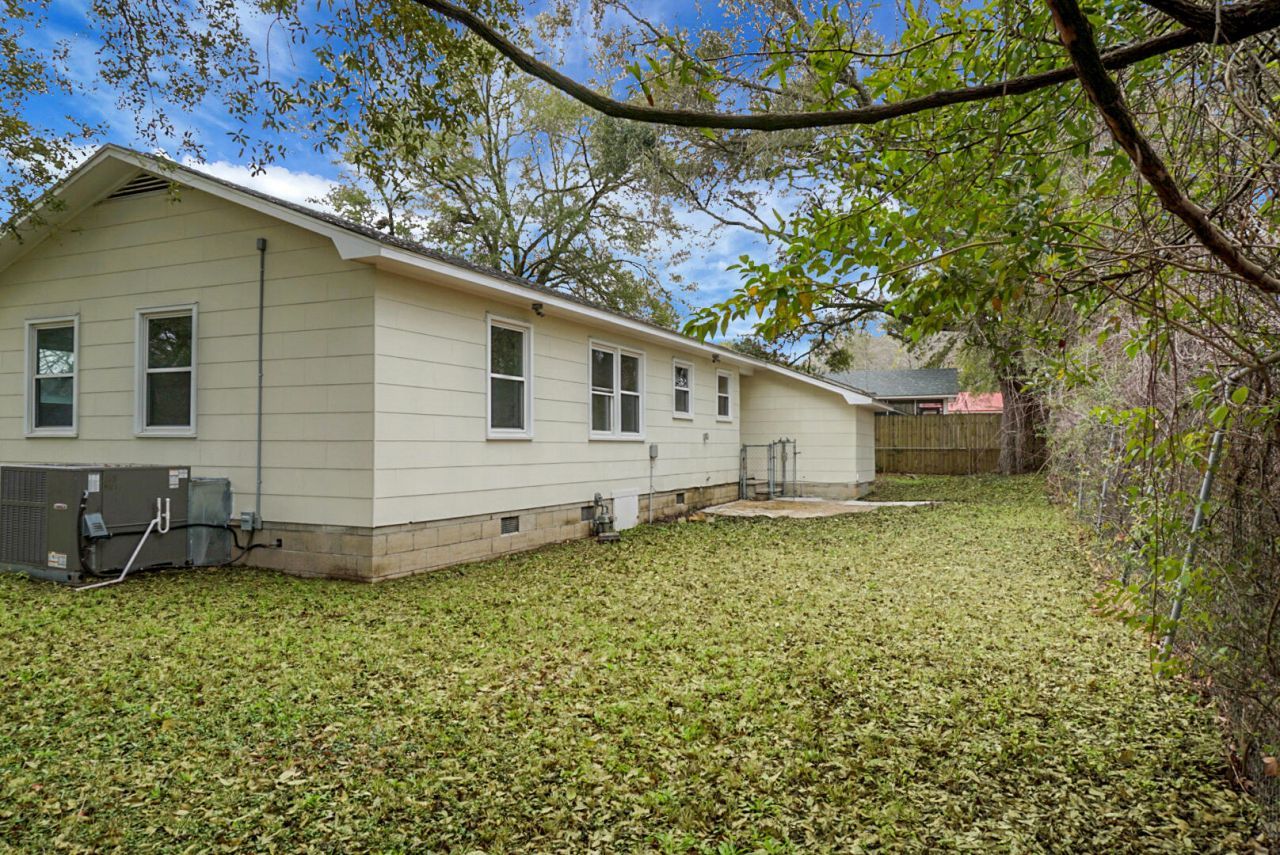 2664 Orchid Avenue Photo 19