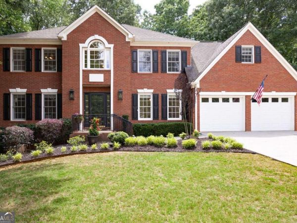 302 Lakeview Lane, Hiram, GA 30141