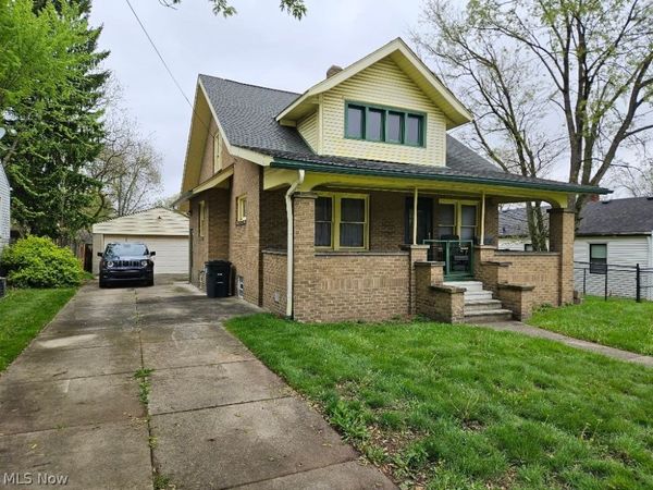 2293 Quayle Drive, Akron, OH 44312