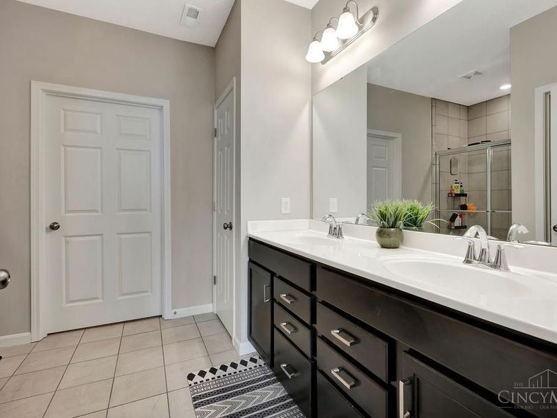 4891 Osprey Pointe Drive, Liberty Township, OH 45011 Photo 17