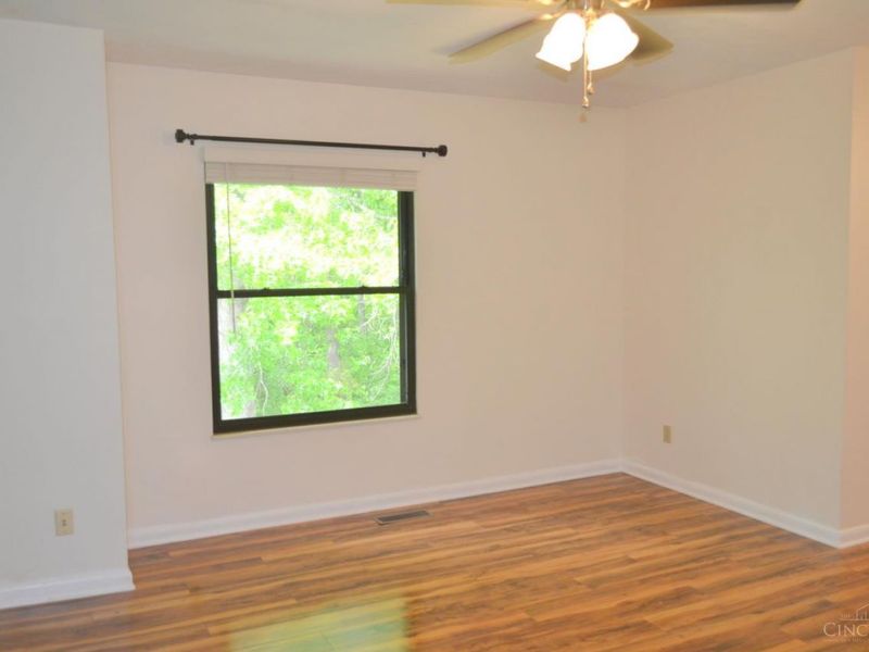 1040 Crisfield Drive, Union Twp, OH 45245 Photo 14