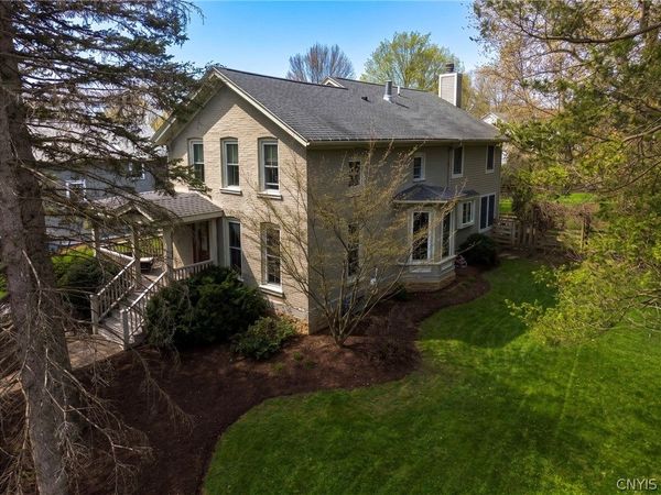 16 W Elizabeth Street , Skaneateles, NY 13152