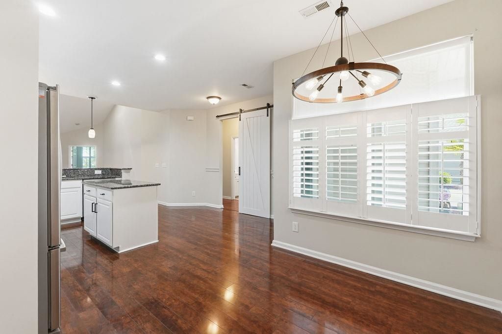 1606 Palmina Loop Photo 4