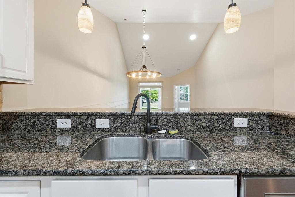 1606 Palmina Loop Photo 9