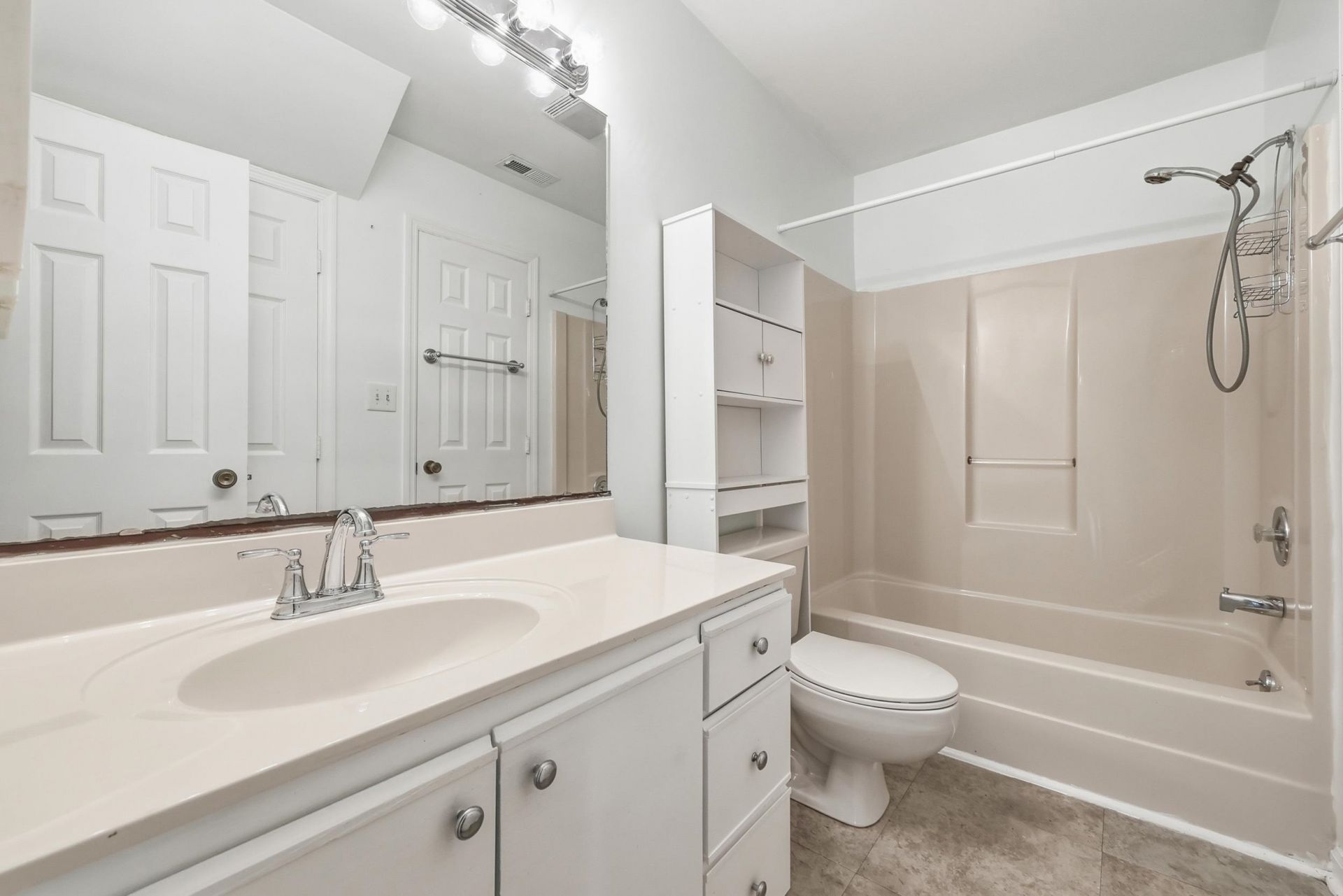 4338 Spa Dr.  Photo 16