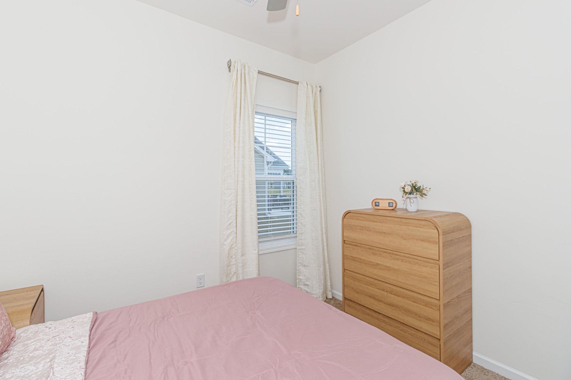 958 Oak Hollow St. Photo 21