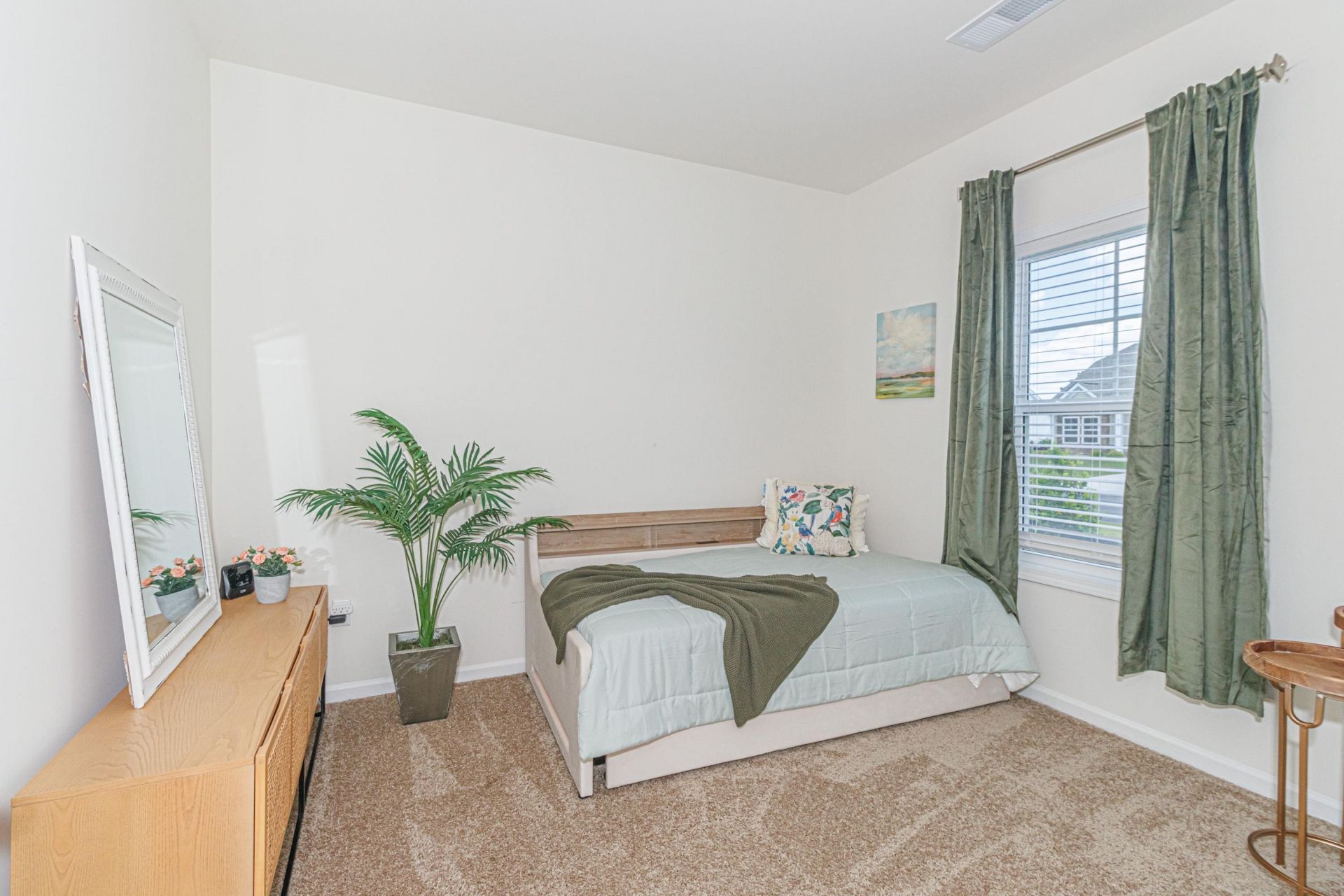 958 Oak Hollow St. Photo 27