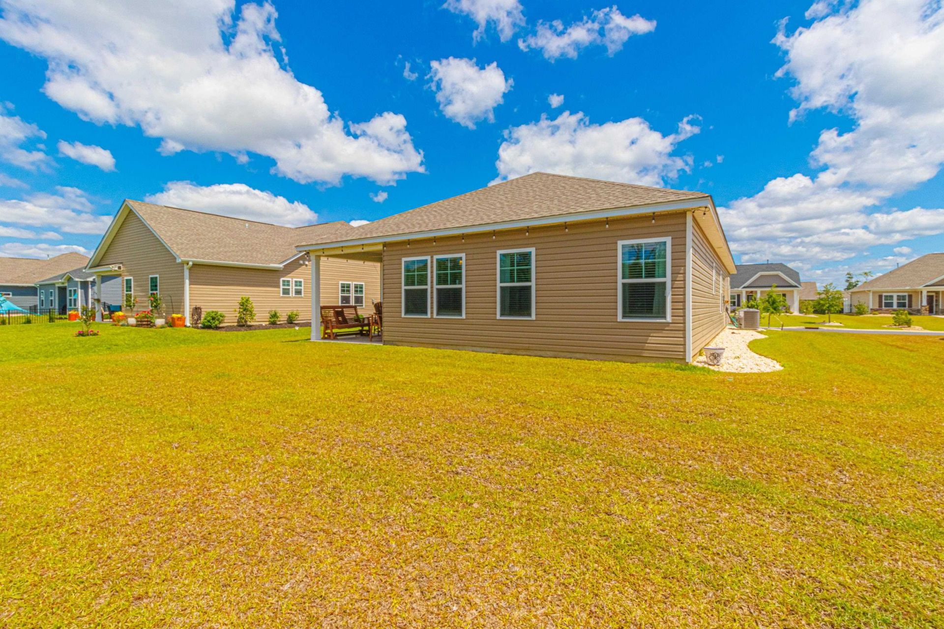 958 Oak Hollow St. Photo 38