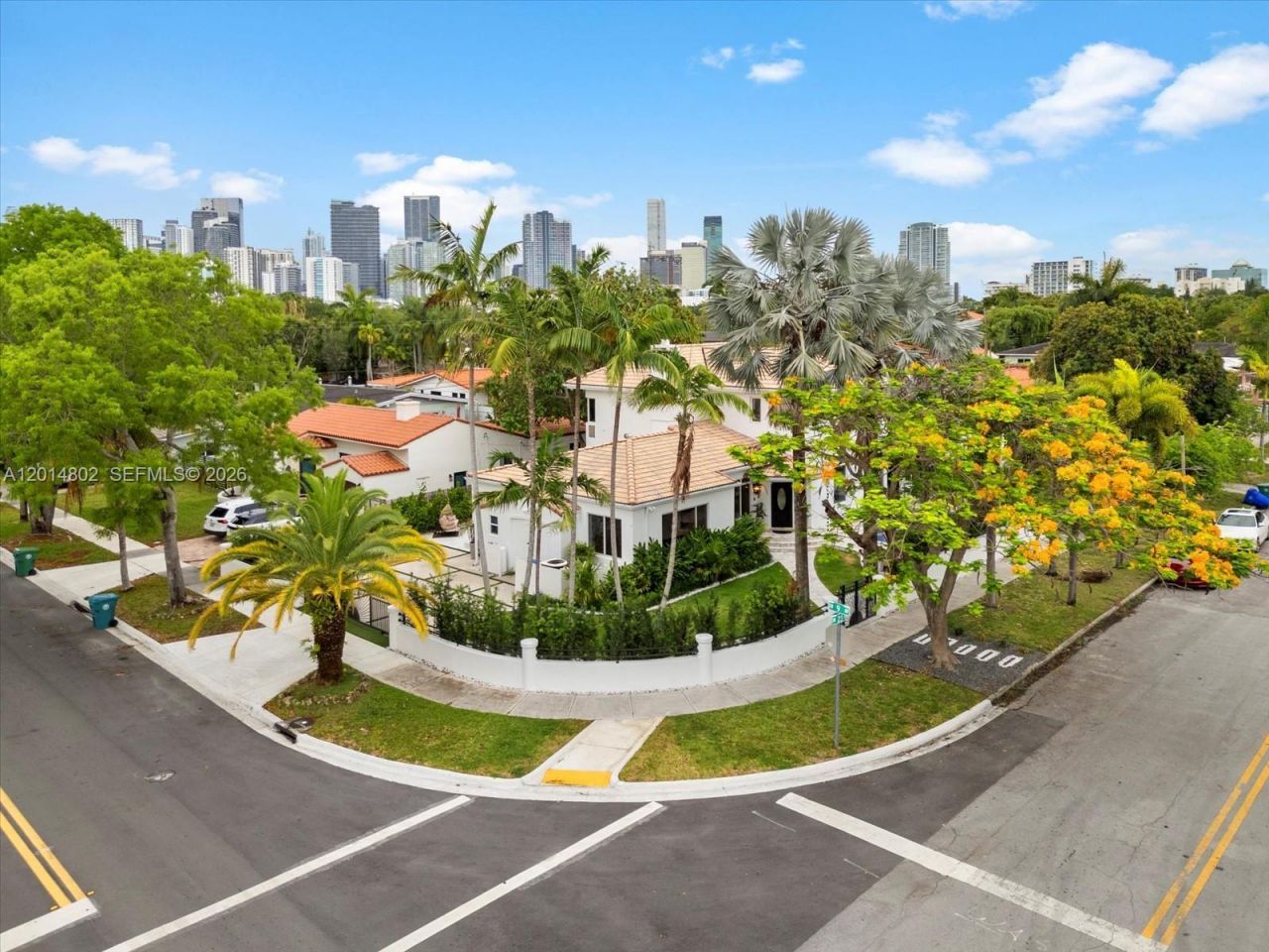 825 SW 23rd Rd , Unit 1, Miami, FL 33129 Photo