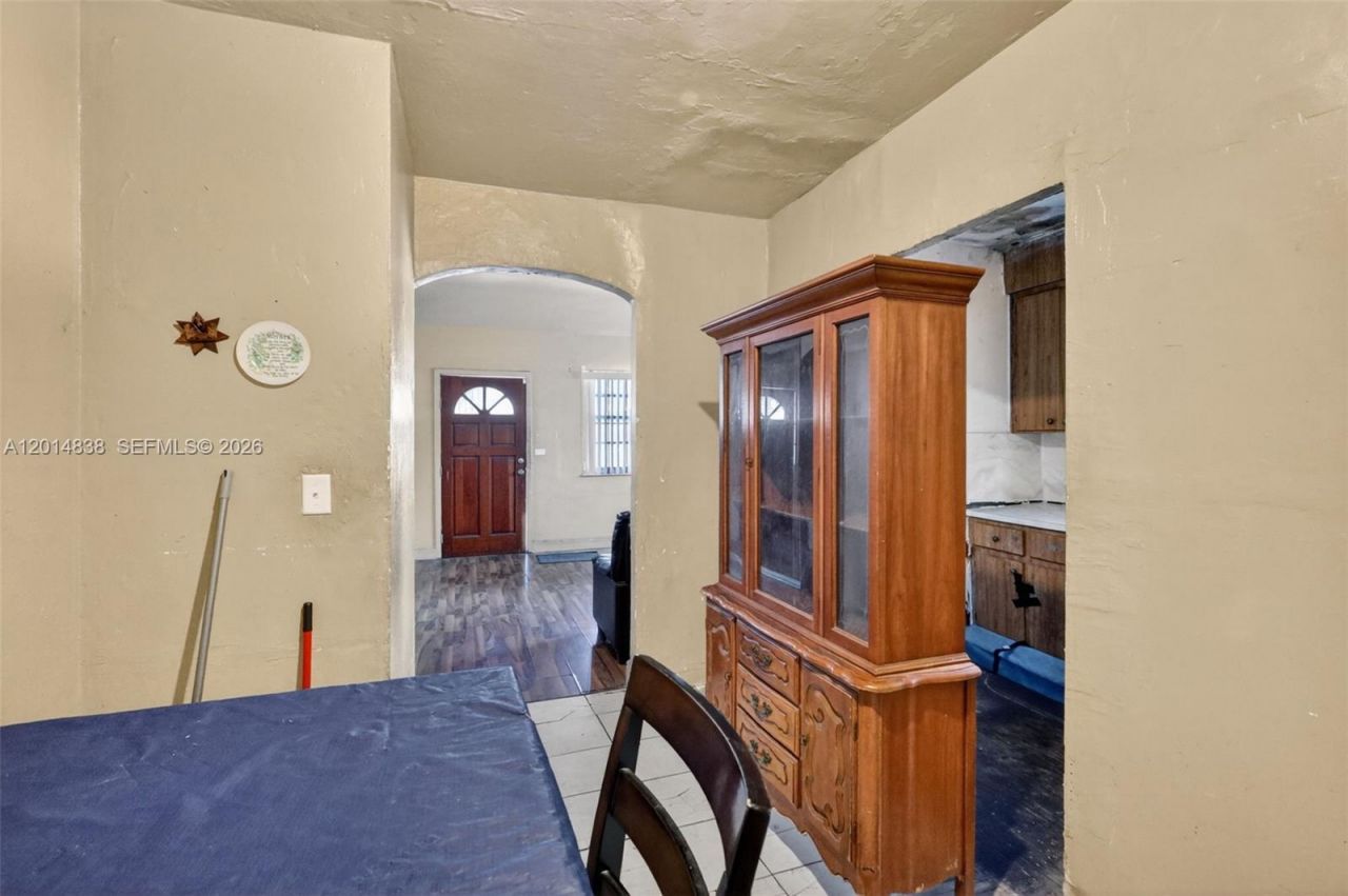1211 NW 37th St , Miami, FL 33142 Photo