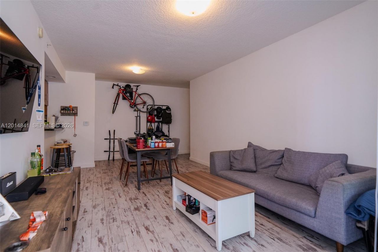 601 NE 23rd St, Unit 607, Miami, FL 33137 Photo