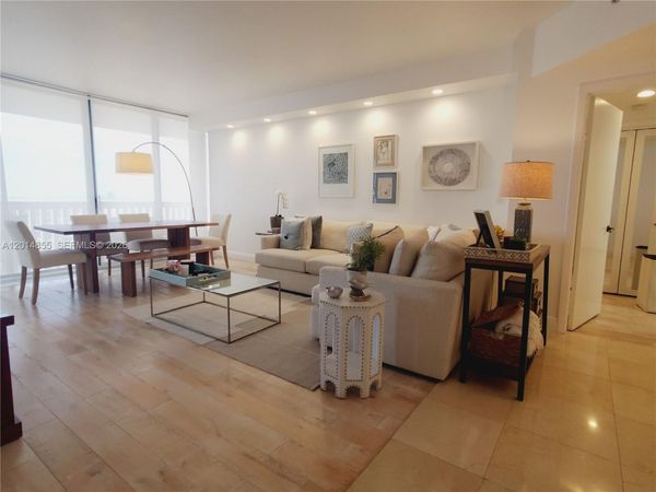 2000 Island Blvd , Unit 2703, Aventura, FL 33160