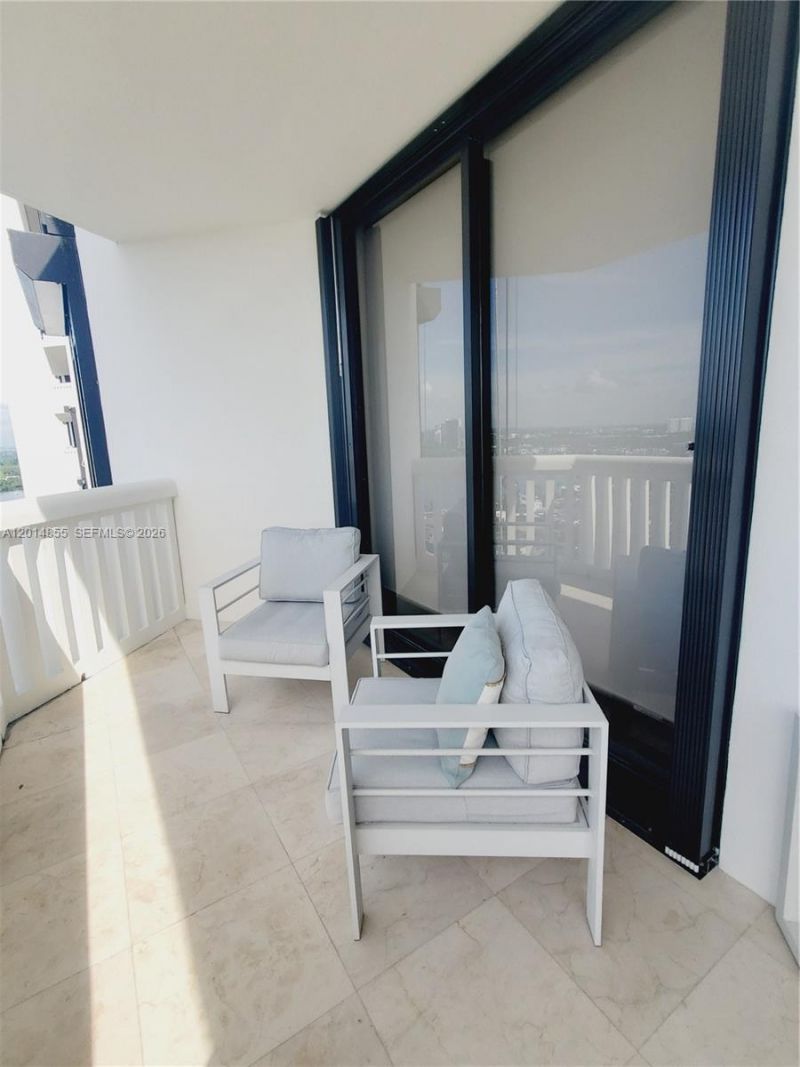 2000 Island Blvd , Unit 2703, Aventura, FL 33160 Photo