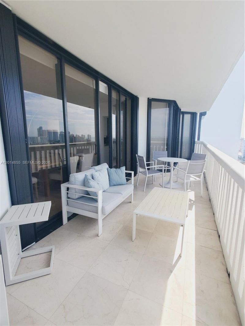 2000 Island Blvd , Unit 2703, Aventura, FL 33160 Photo