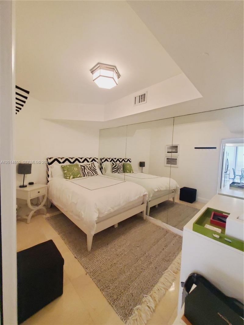 2000 Island Blvd , Unit 2703, Aventura, FL 33160 Photo