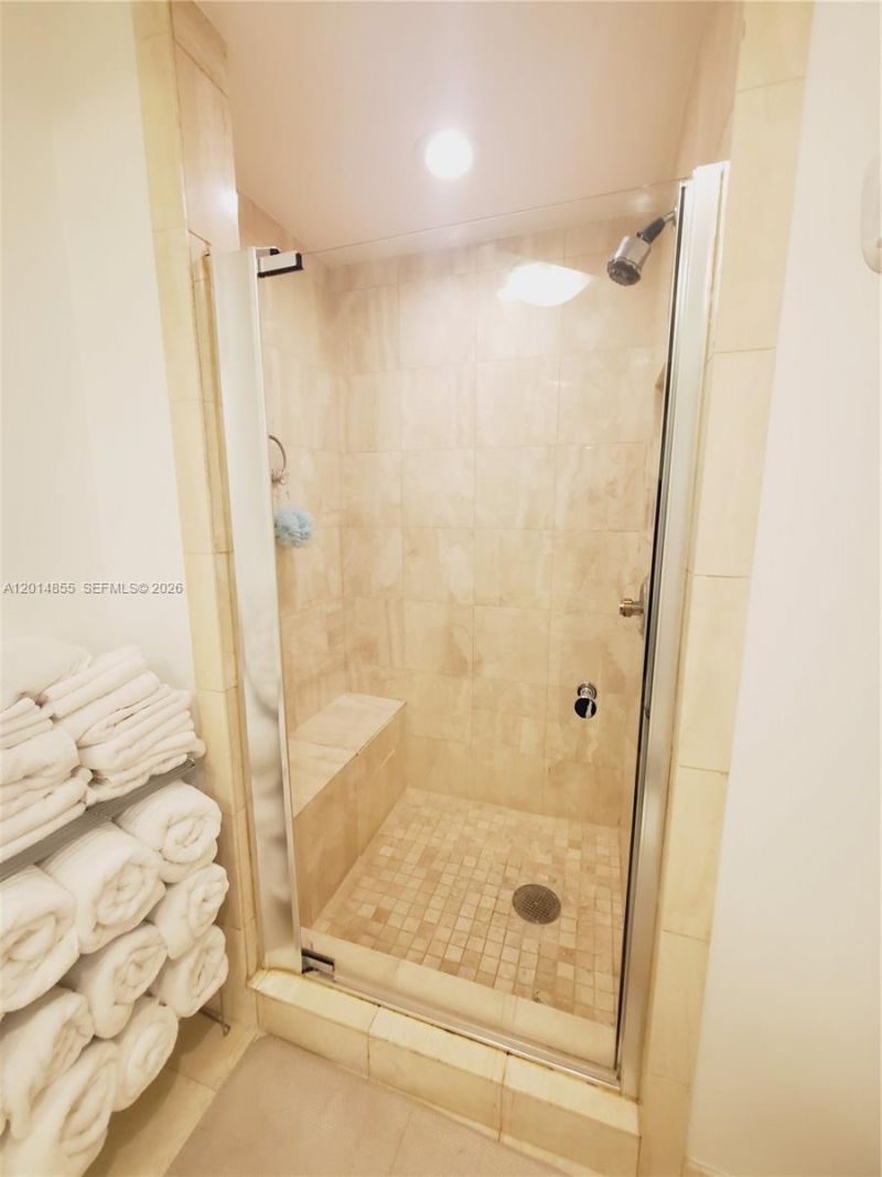 2000 Island Blvd , Unit 2703, Aventura, FL 33160 Photo