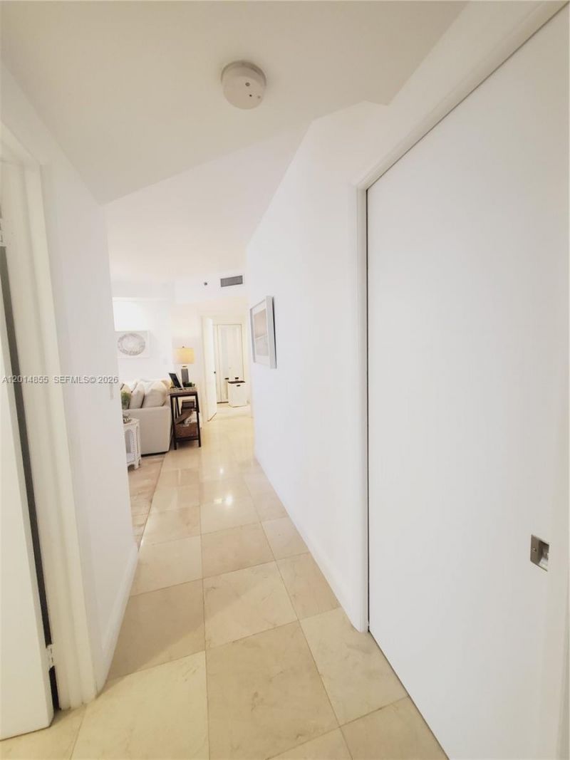 2000 Island Blvd , Unit 2703, Aventura, FL 33160 Photo