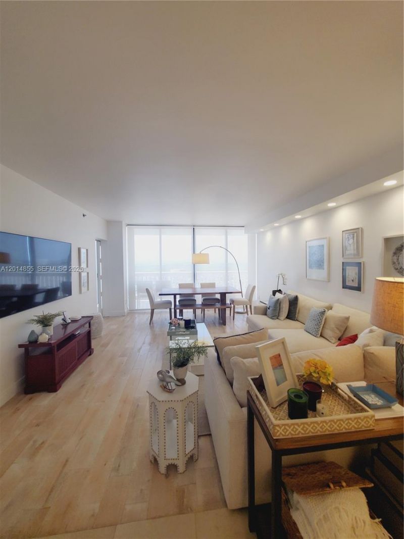 2000 Island Blvd , Unit 2703, Aventura, FL 33160 Photo