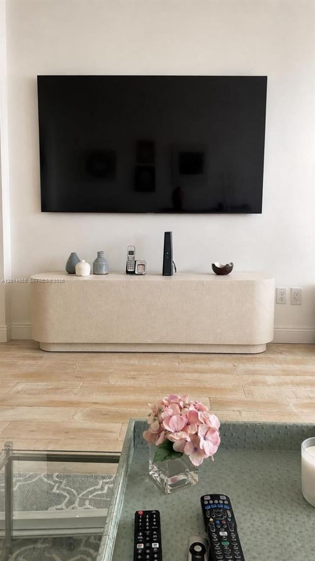 2000 Island Blvd , Unit 2703, Aventura, FL 33160 Photo
