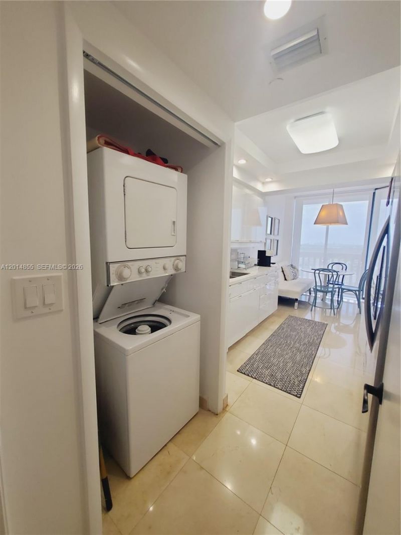 2000 Island Blvd , Unit 2703, Aventura, FL 33160 Photo