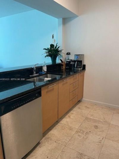 31 SE 5th St, Unit 303, Miami, FL 33131 Photo